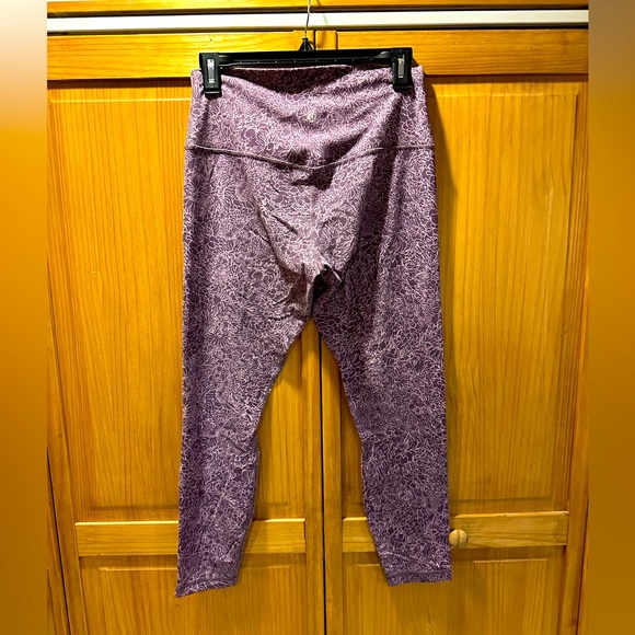 Lululemon Align Leggings Floral Pattern - Picture 3 of 4